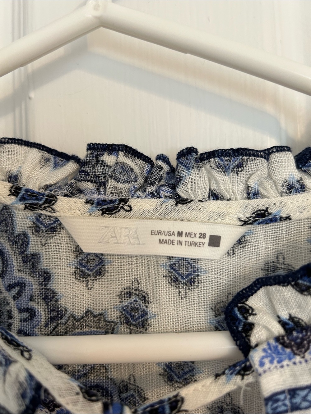 Zara Blue & White Floral Peasant Tunic with Tassel Tie Sz M - Picture 3 of 5